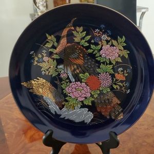 Blue decorative plate